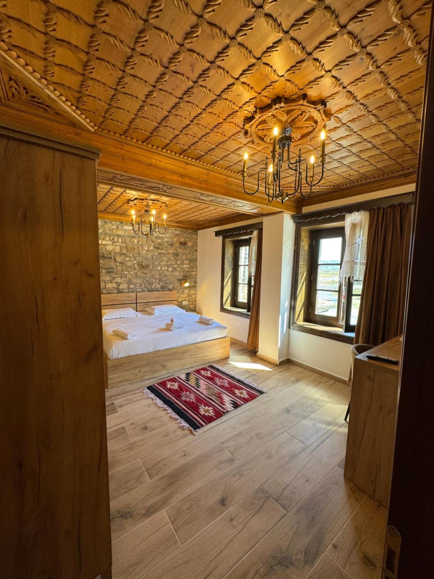 Hotel Ansel Berat Exterior photo