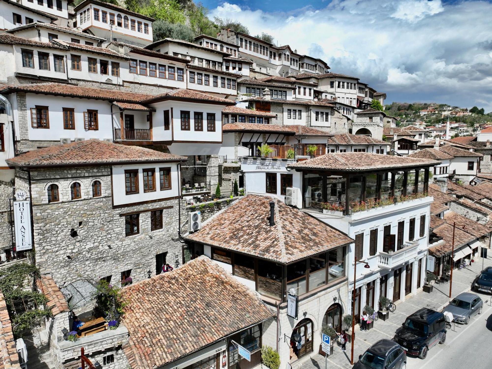 Hotel Ansel Berat Exterior photo