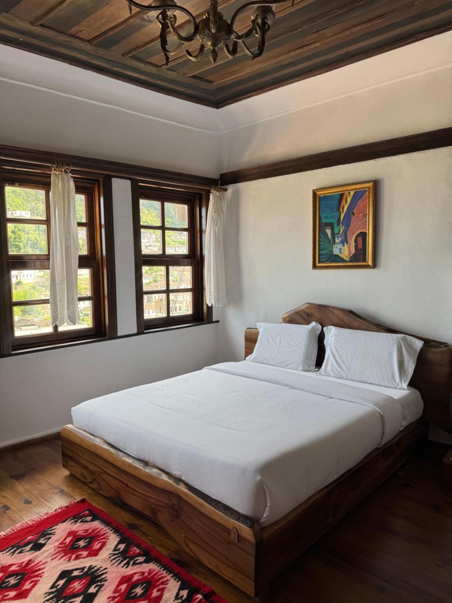 Hotel Ansel Berat Exterior photo