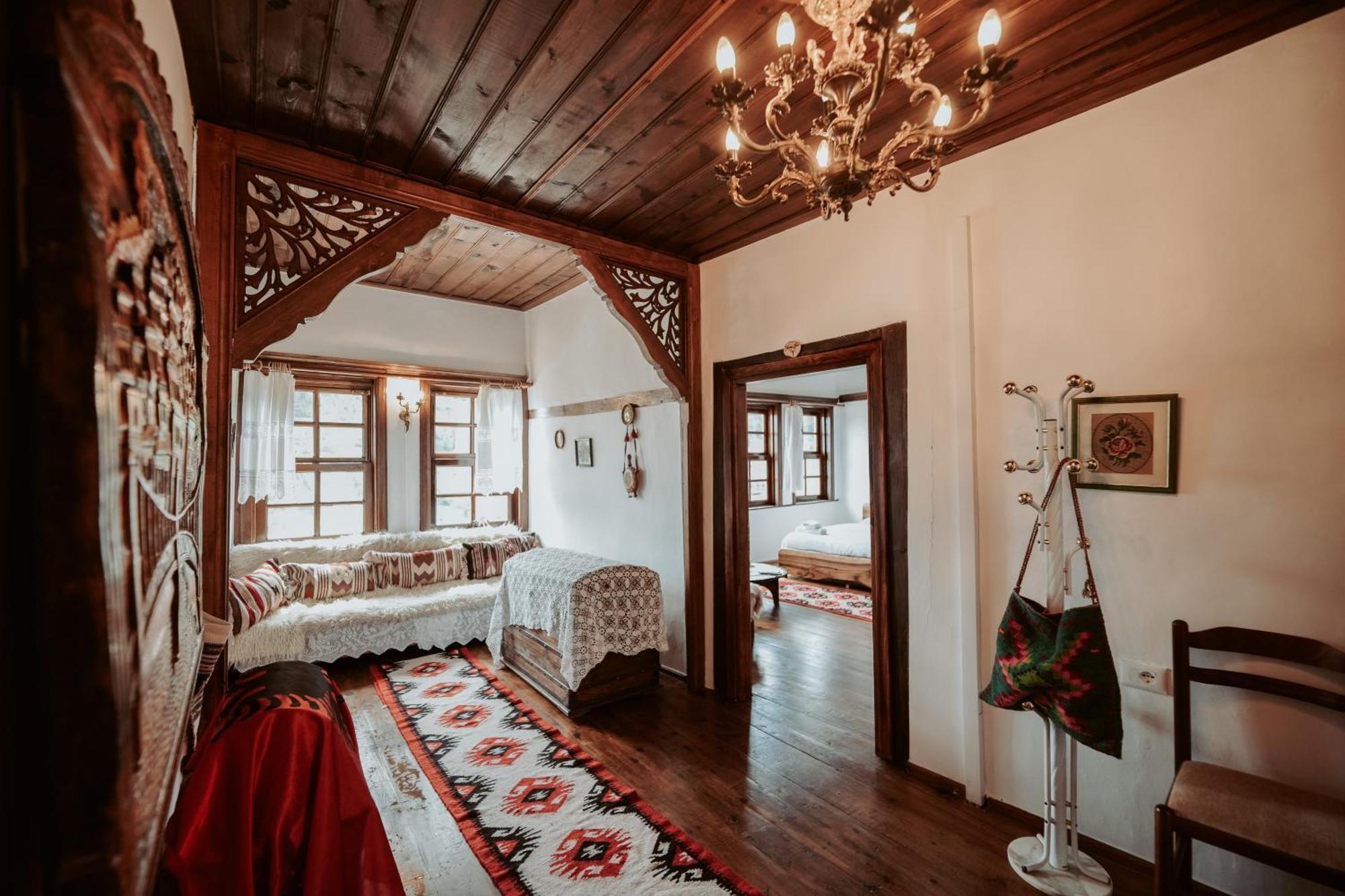 Hotel Ansel Berat Exterior photo