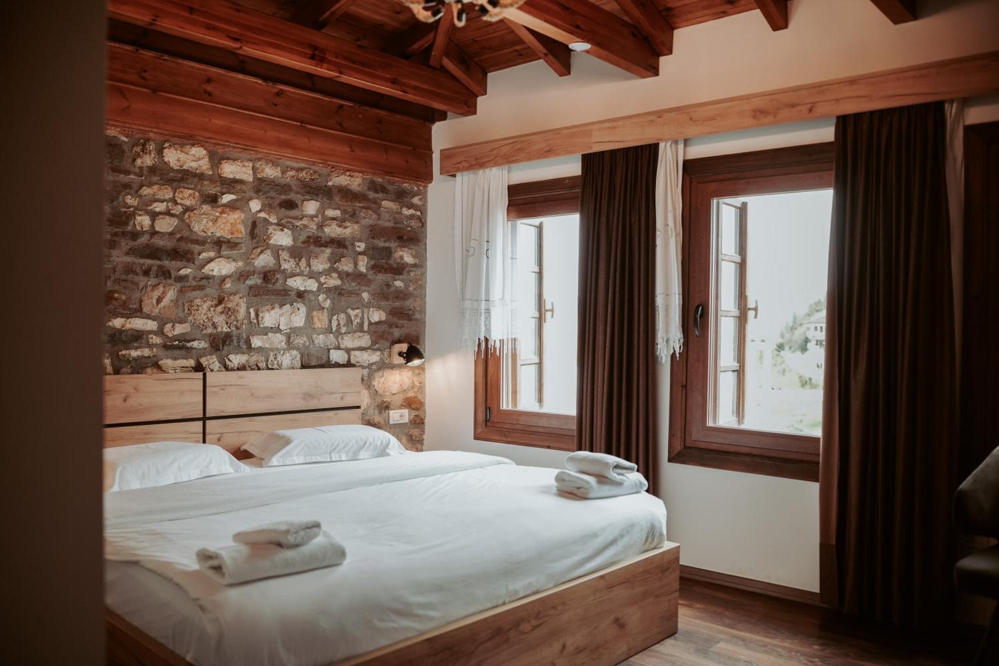 Hotel Ansel Berat Exterior photo