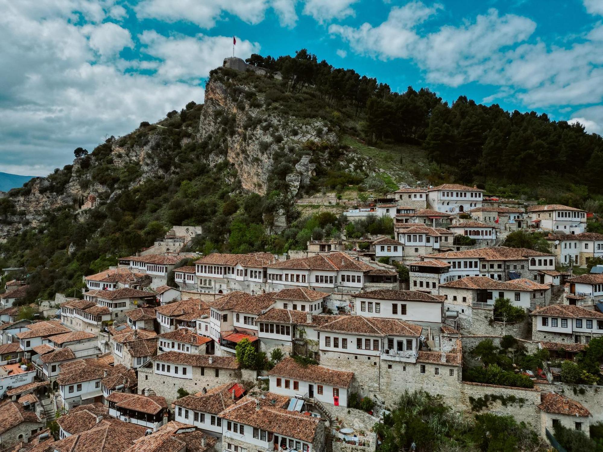Hotel Ansel Berat Exterior photo